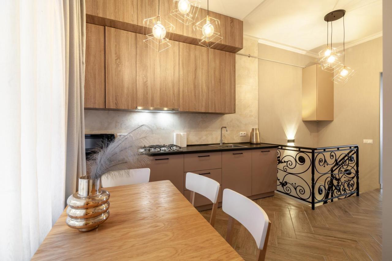 Avangard Saint Teodora III Apart Lviv Exterior photo